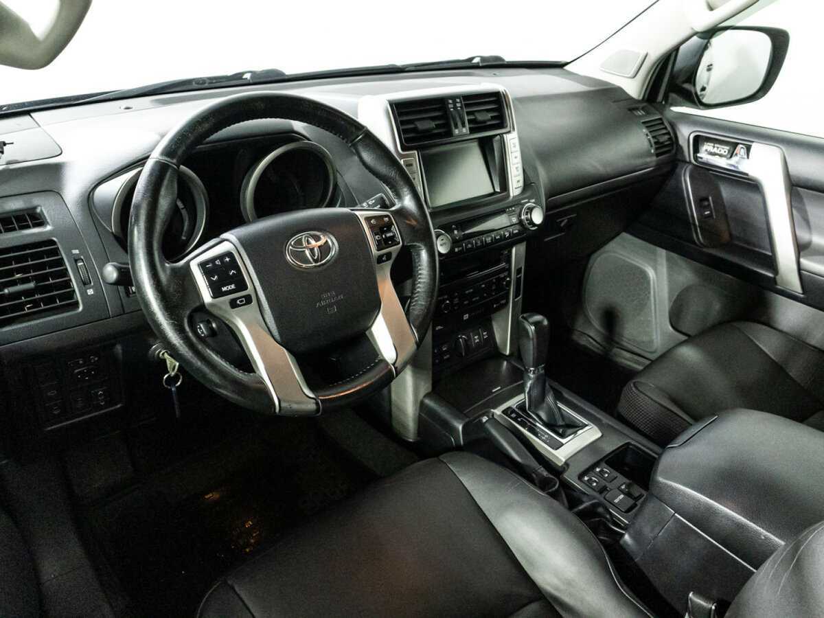 Toyota Land Cruiser Prado 2012 года с пробегом. Фото: #9