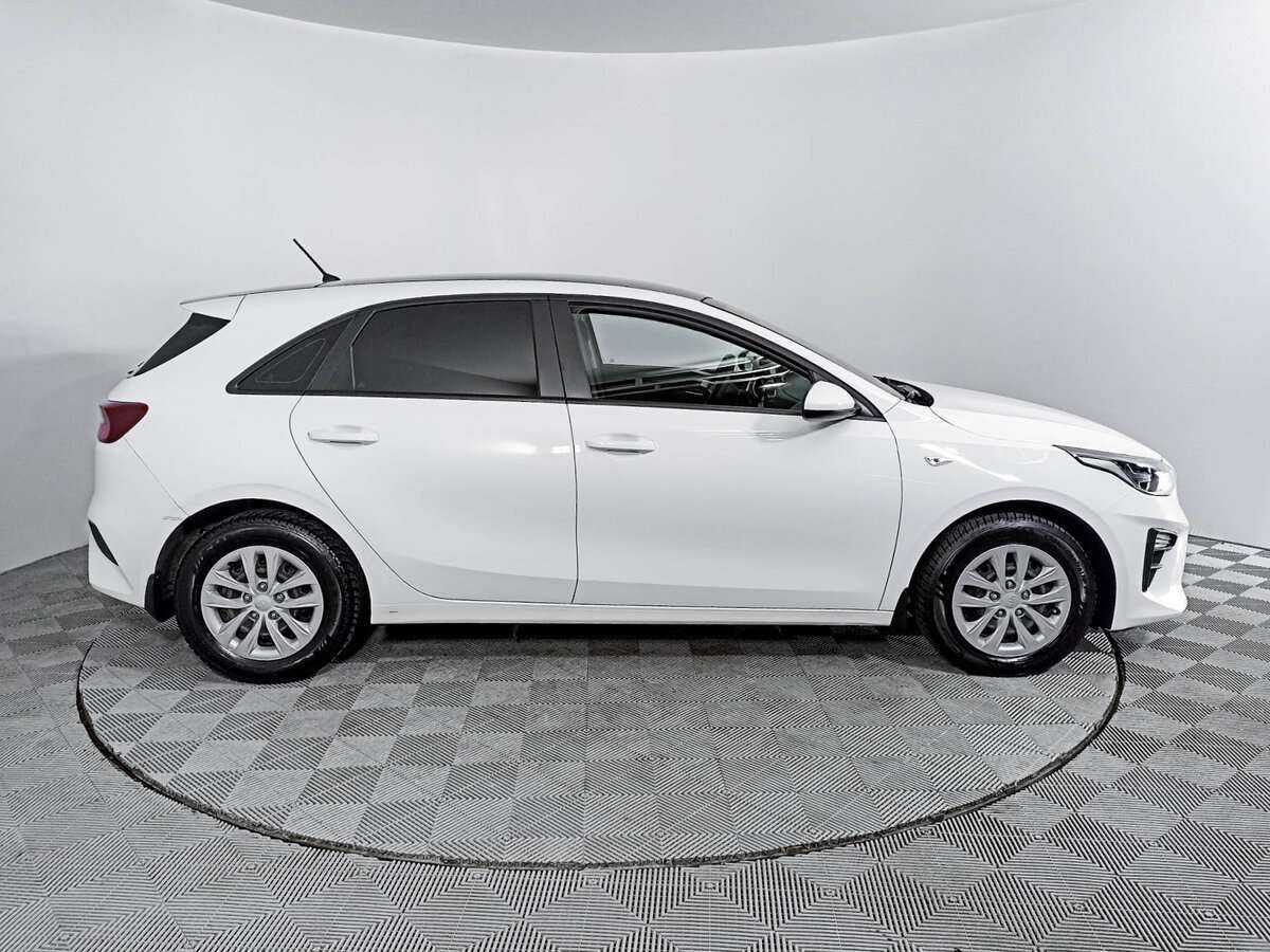 Kia Ceed 2019 года с пробегом. Фото: #3