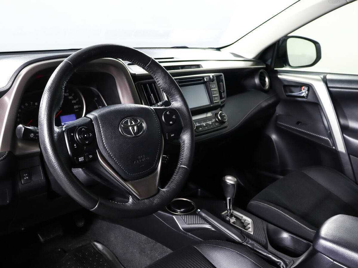 Toyota RAV4 2014 года с пробегом. Фото: #13