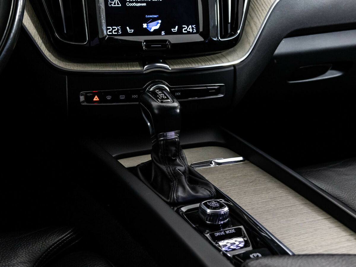 Volvo XC60 2019 года с пробегом. Фото: #8