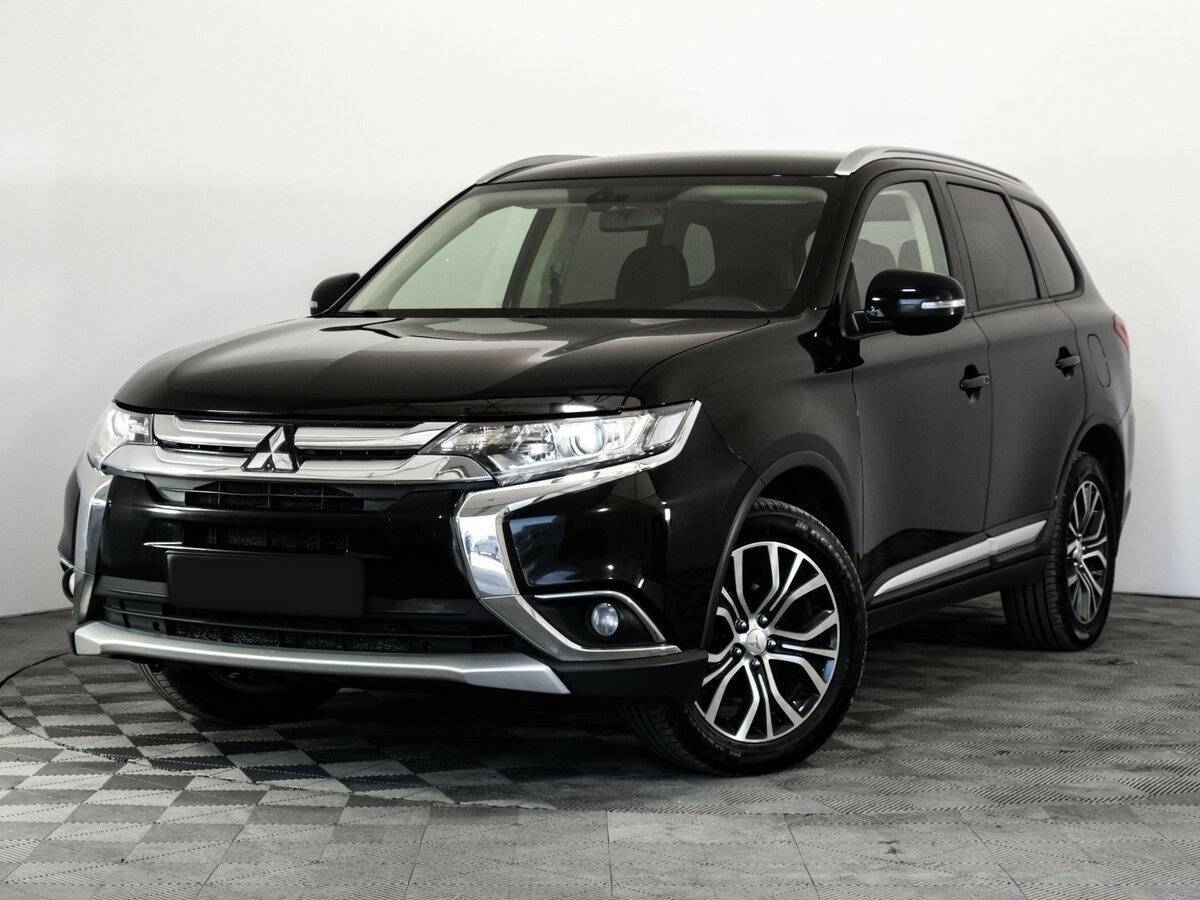 Mitsubishi Outlander 2018 года с пробегом. Посмотреть фото