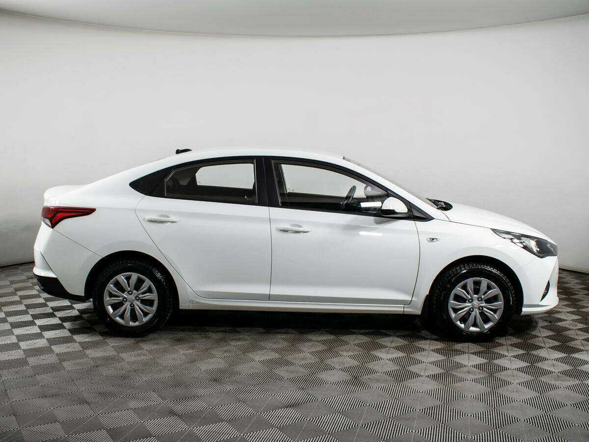 Hyundai Solaris 2020 года с пробегом. Фото: #3