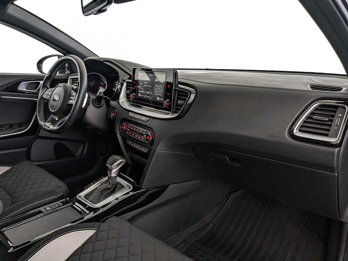 Kia Proceed 2021 года с пробегом. Фото: #8