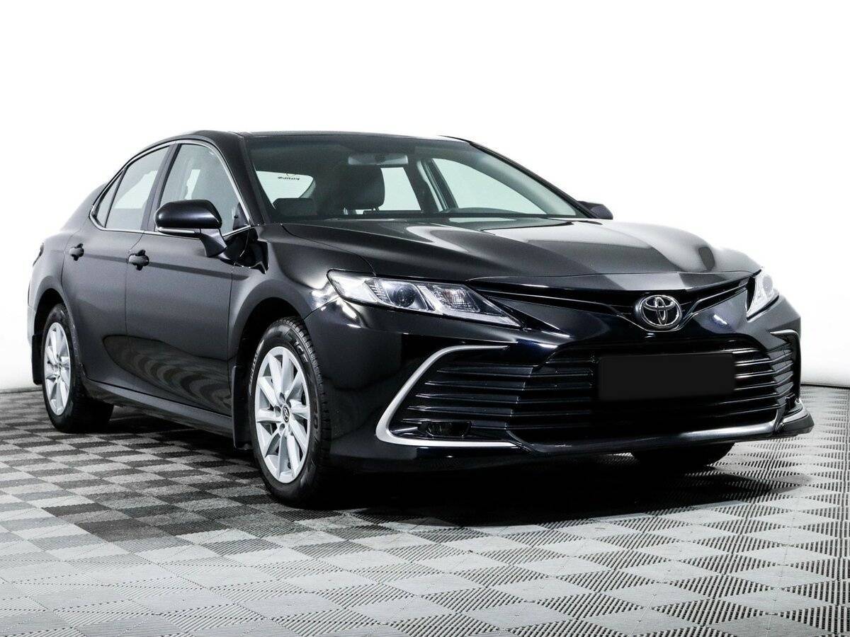 Toyota Camry 2021 года с пробегом. Фото: #2