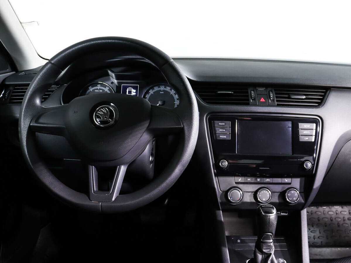 Skoda Octavia 2019 года с пробегом. Фото: #9