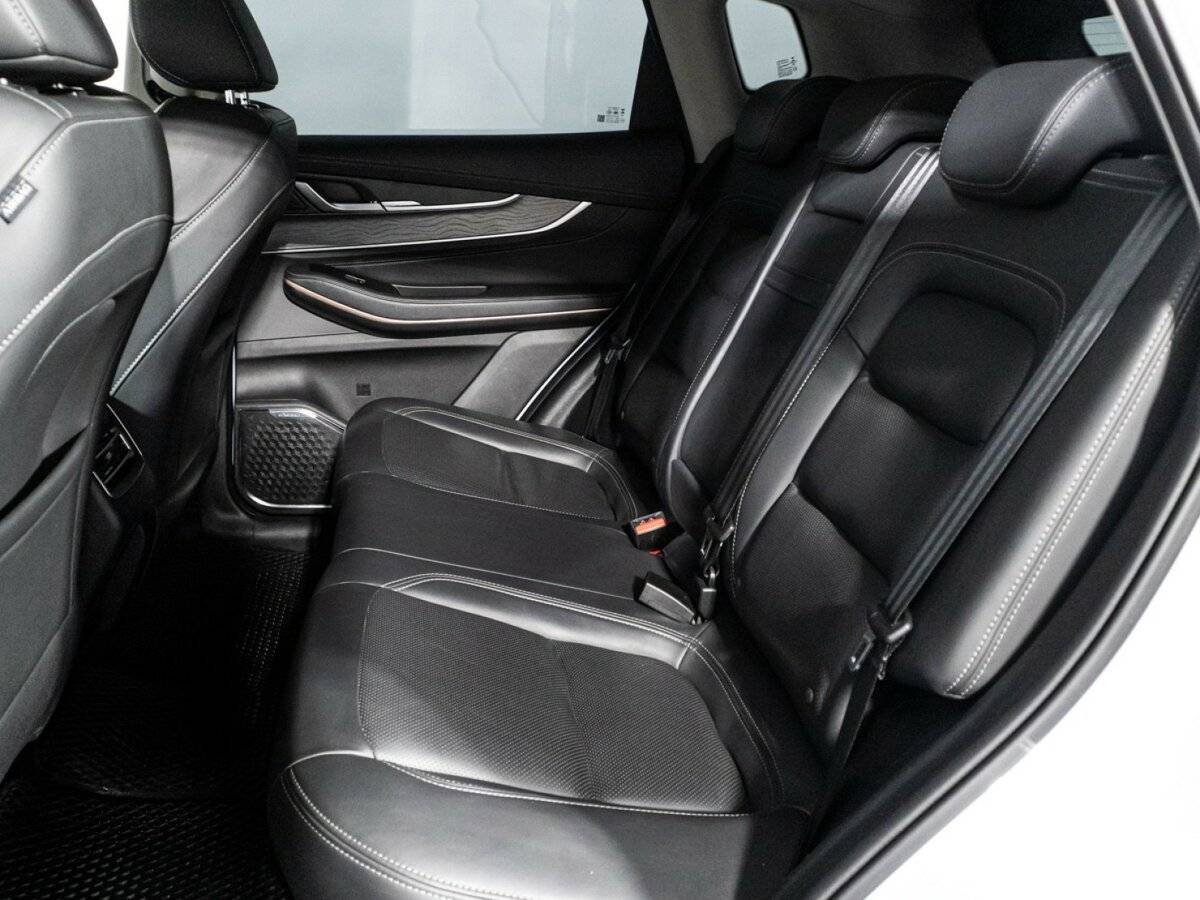 EXEED LX 2023 года с пробегом. Фото: #9