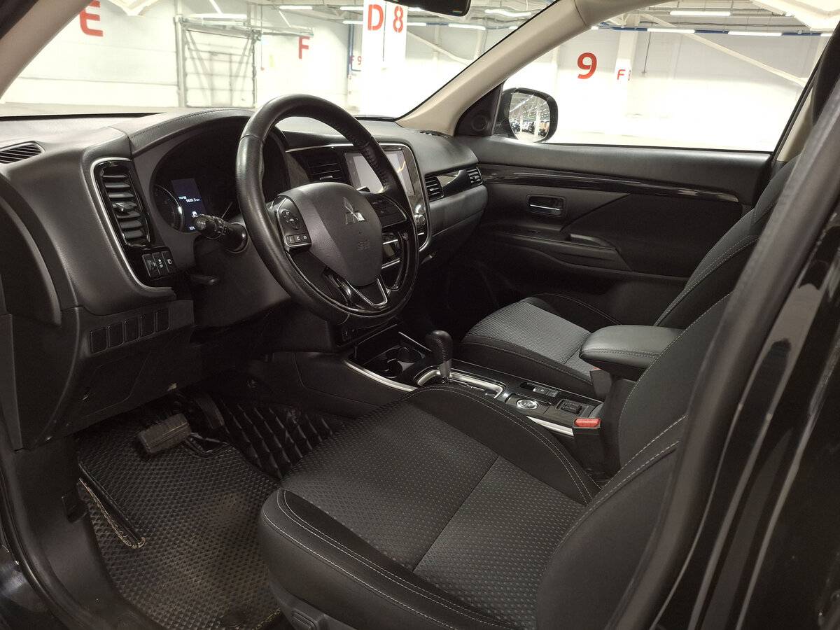 Mitsubishi Outlander 2020 года с пробегом. Фото: #15