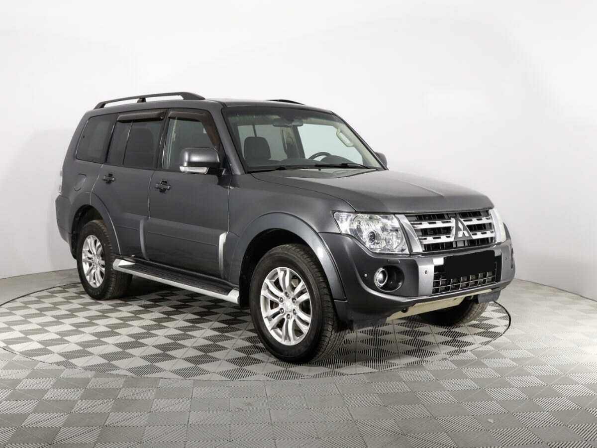 Mitsubishi Pajero 2012 года с пробегом. Фото: #2