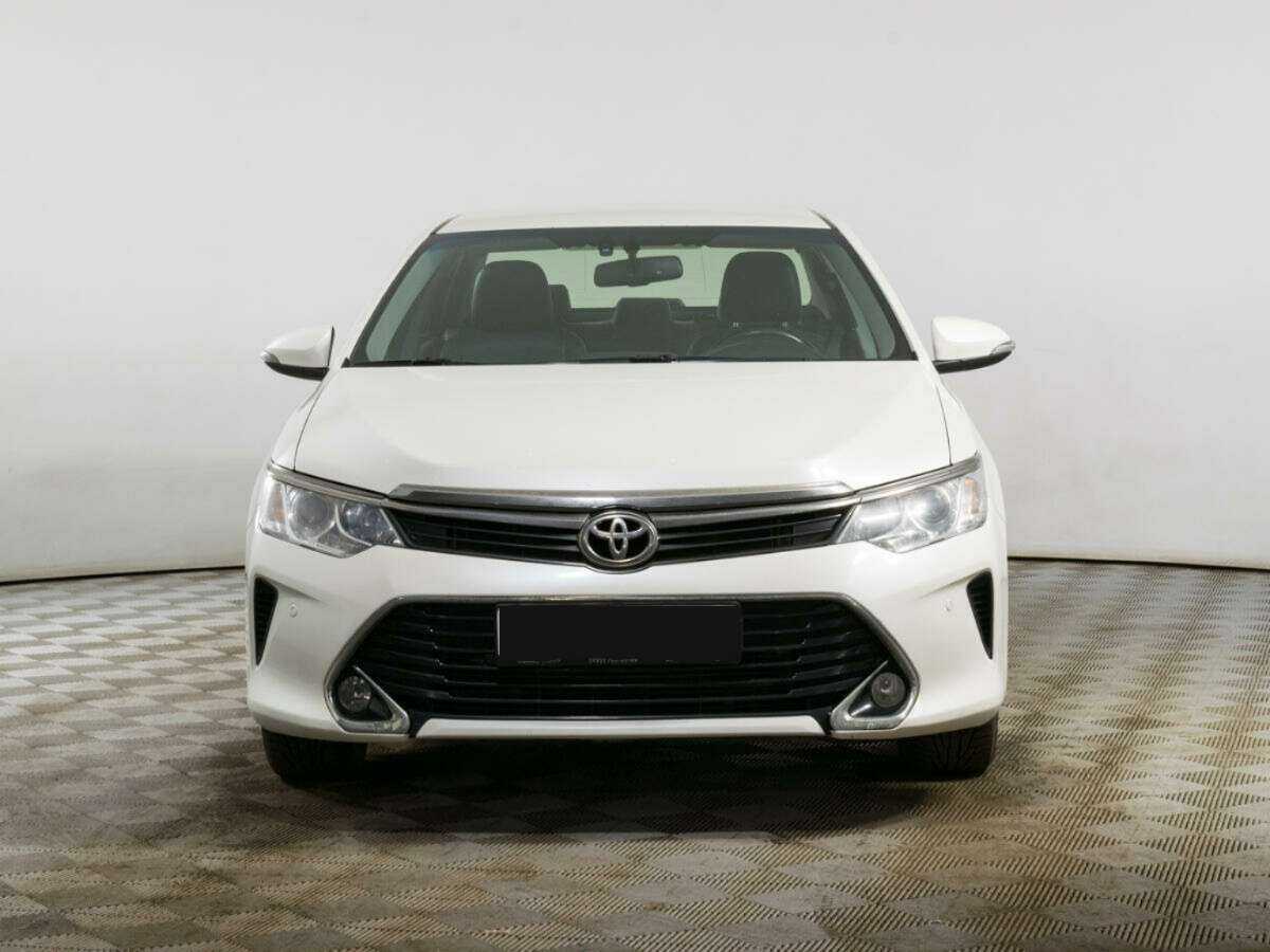 Toyota Camry 2016 года с пробегом. Фото: #1