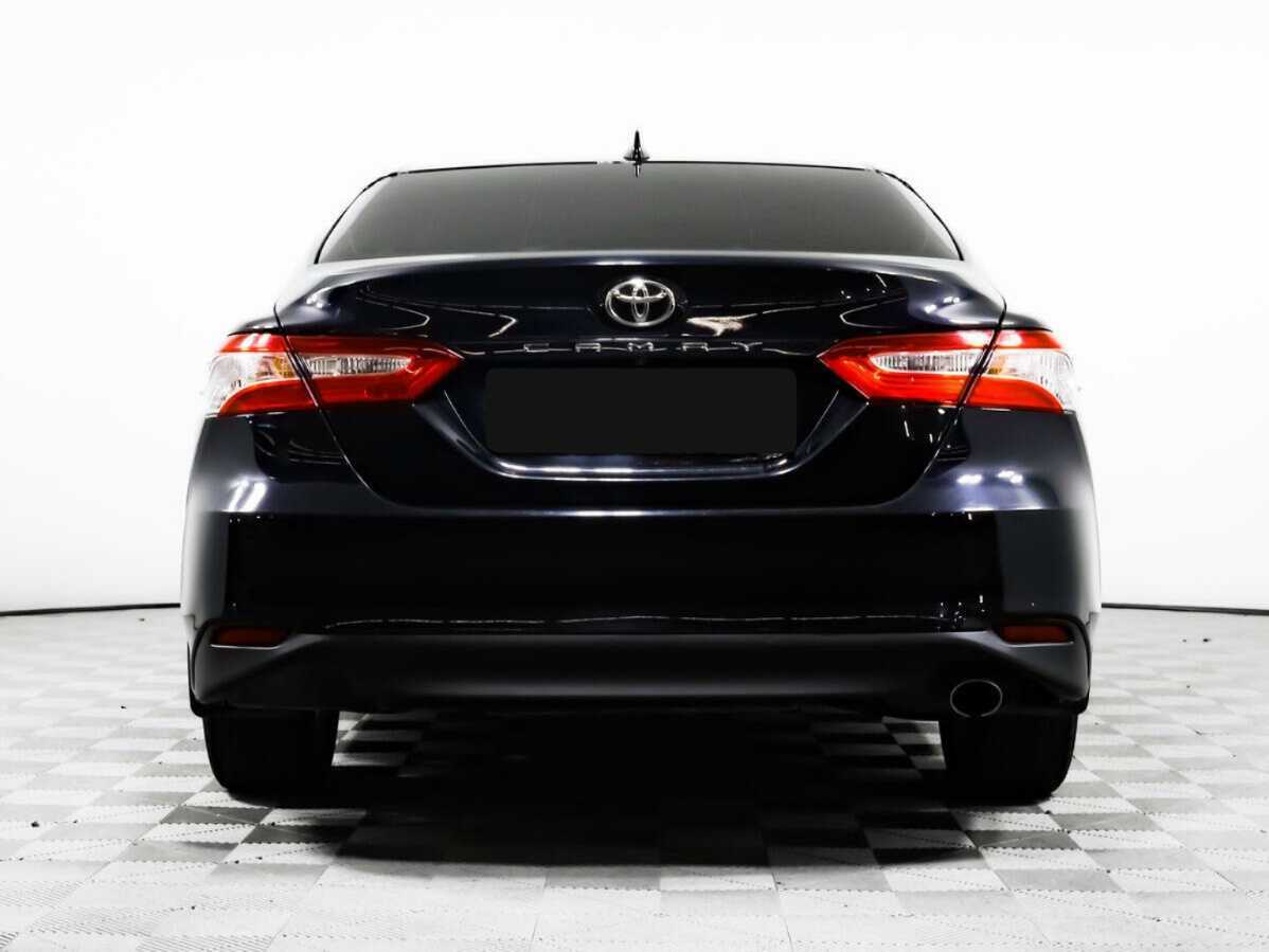 Toyota Camry 2019 года с пробегом. Фото: #5