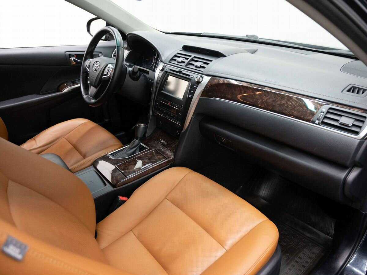 Toyota Camry 2015 года с пробегом. Фото: #10