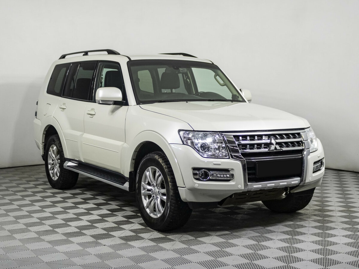 Mitsubishi Pajero 2014 года с пробегом. Фото: #2