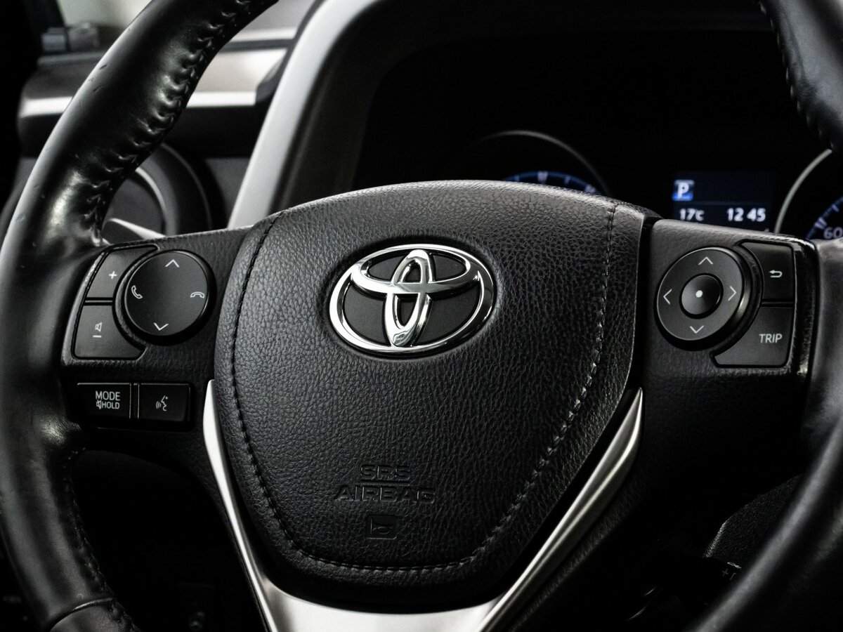 Toyota RAV4 2018 года с пробегом. Фото: #10