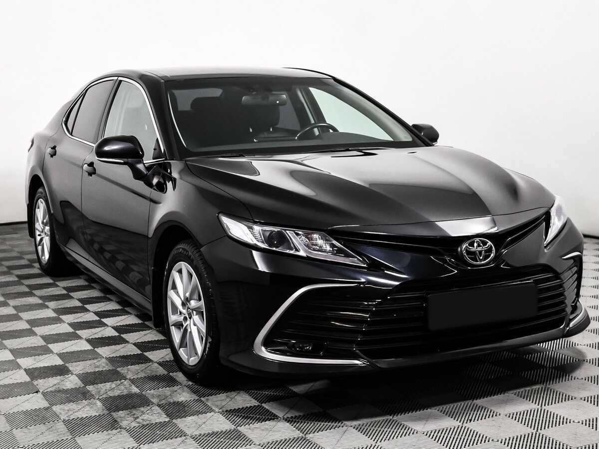 Toyota Camry 2022 года с пробегом. Фото: #2