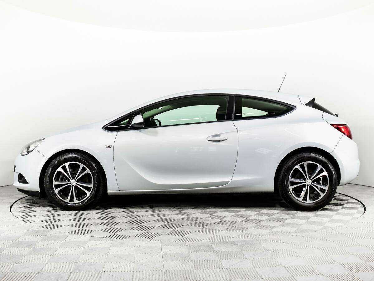 Opel Astra 2012 года с пробегом. Фото: #7
