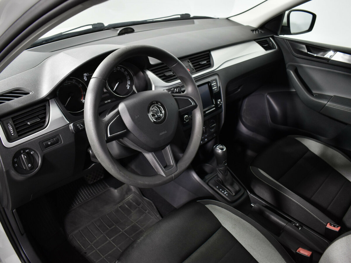 Skoda Rapid 2018 года с пробегом. Фото: #8