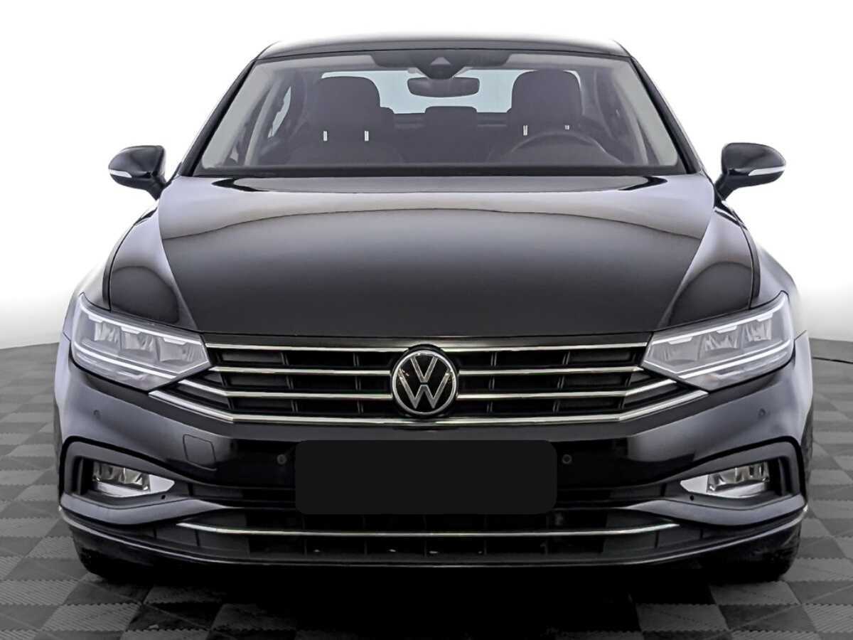 Volkswagen Passat 2021 года с пробегом. Фото: #1