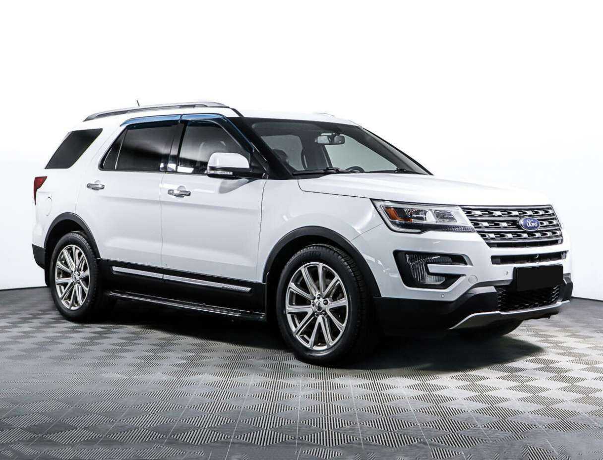 Ford Explorer 2017 года с пробегом. Фото: #2
