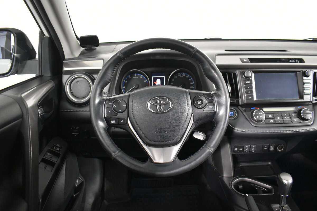 Toyota RAV4 2019 года с пробегом. Фото: #12