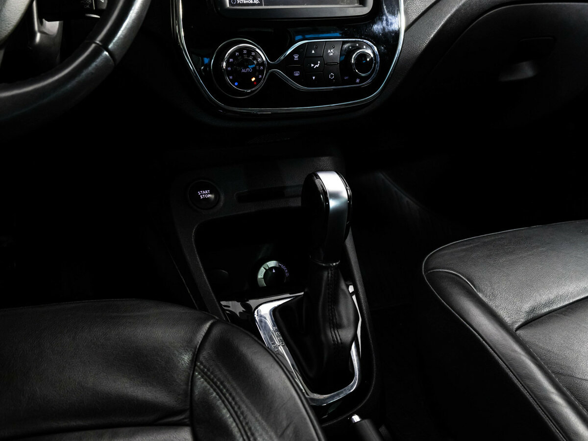 Renault Kaptur 2017 года с пробегом. Фото: #8