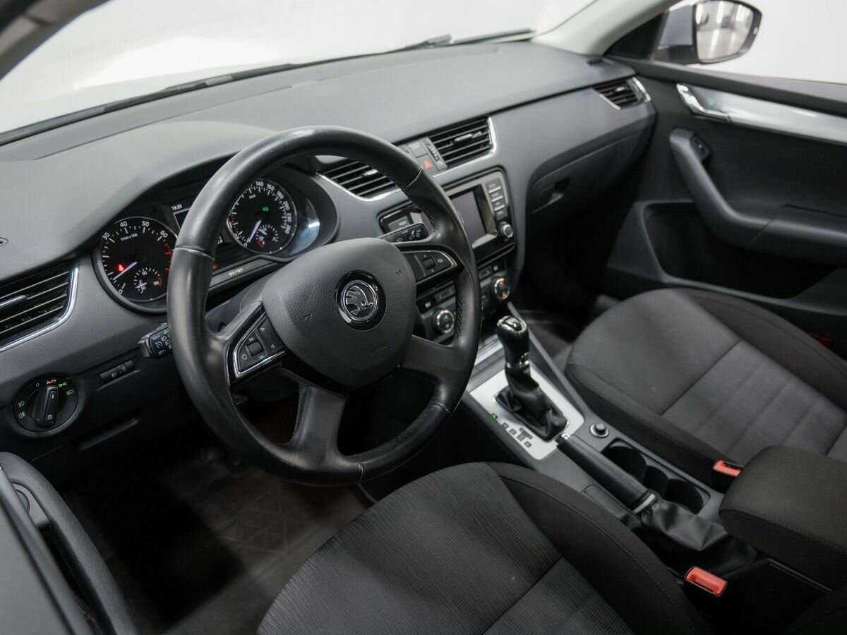 Skoda Octavia 2013 года с пробегом. Фото: #13