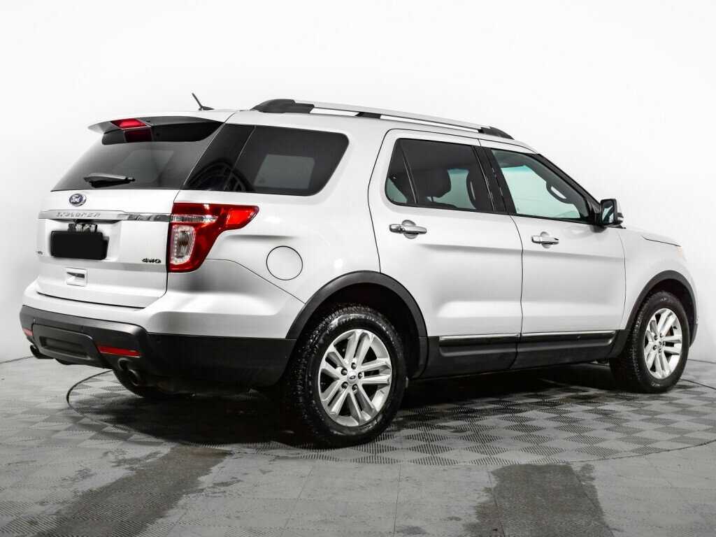 Ford Explorer 2014 года с пробегом. Фото: #4
