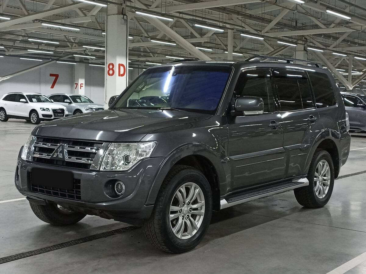 Mitsubishi Pajero 2012 года с пробегом. Посмотреть фото