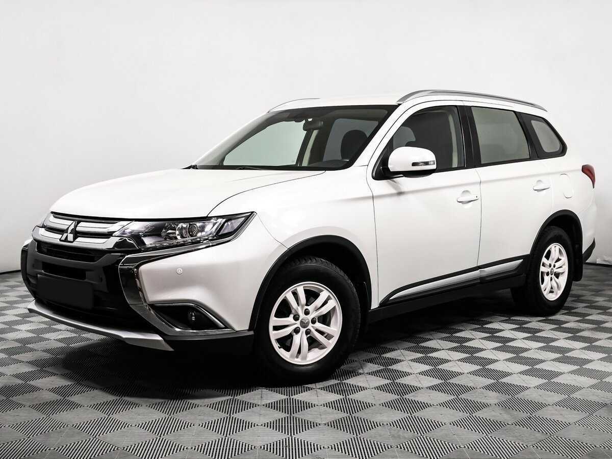 Mitsubishi Outlander 2017 года с пробегом. Посмотреть фото