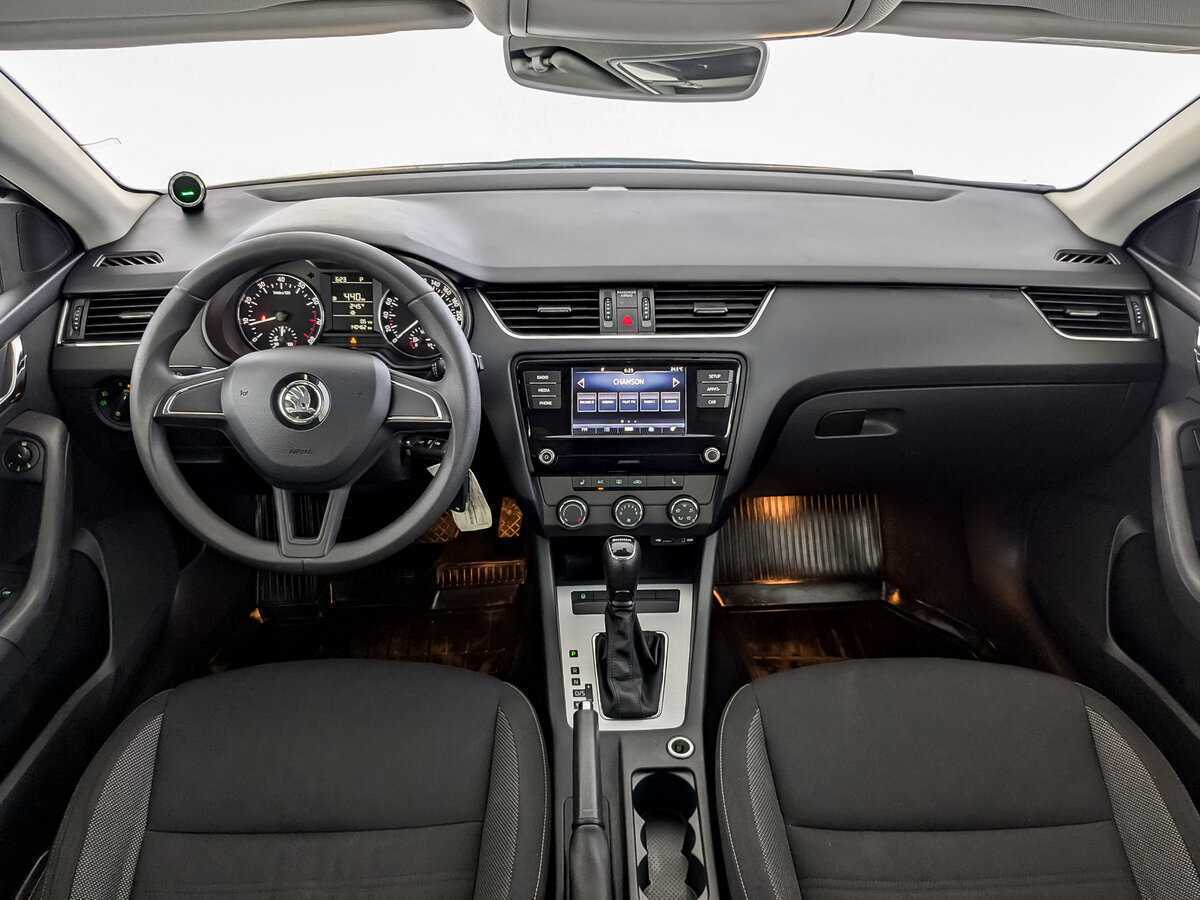 Skoda Octavia 2017 года с пробегом. Фото: #11