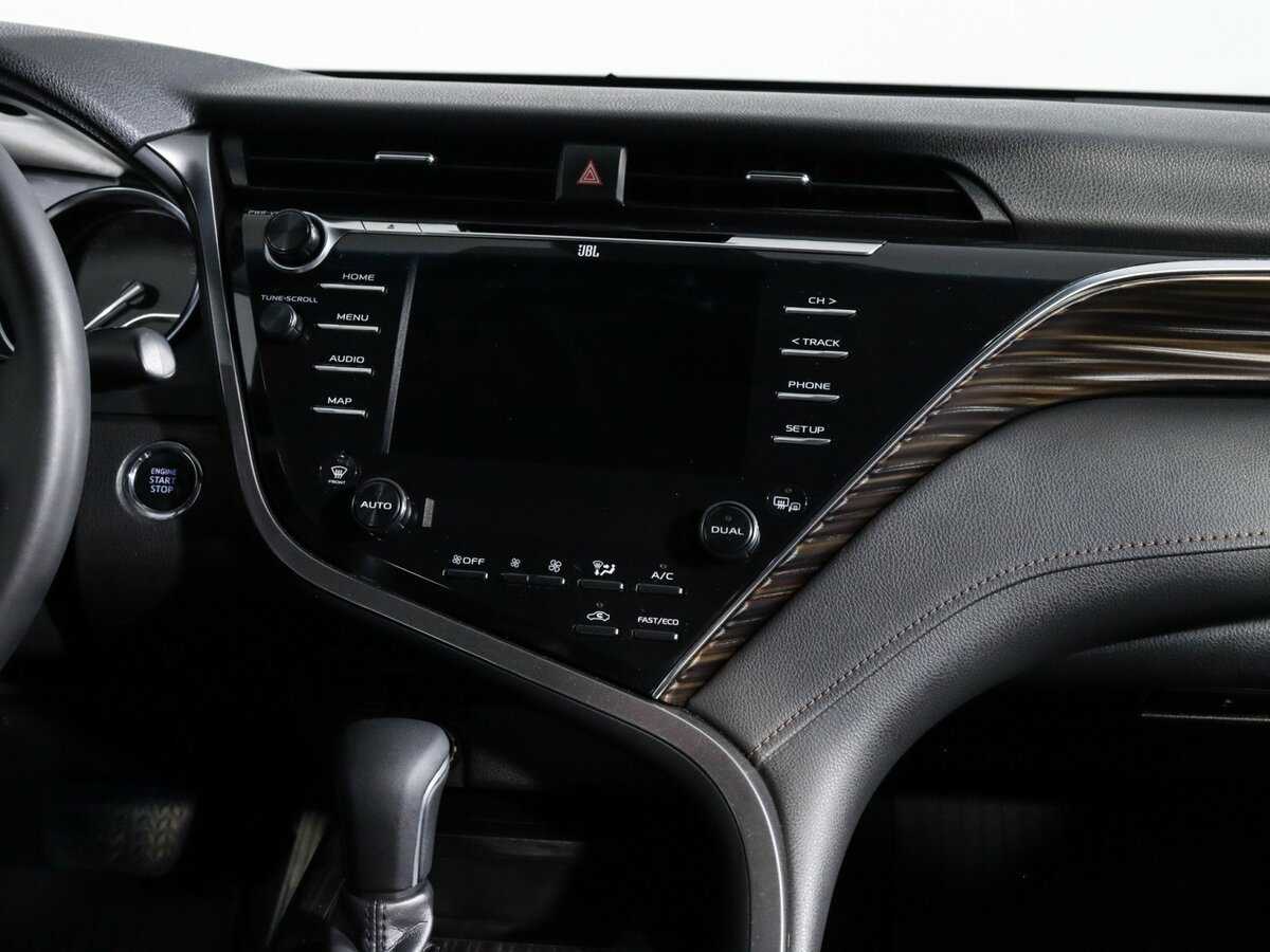 Toyota Camry 2019 года с пробегом. Фото: #9
