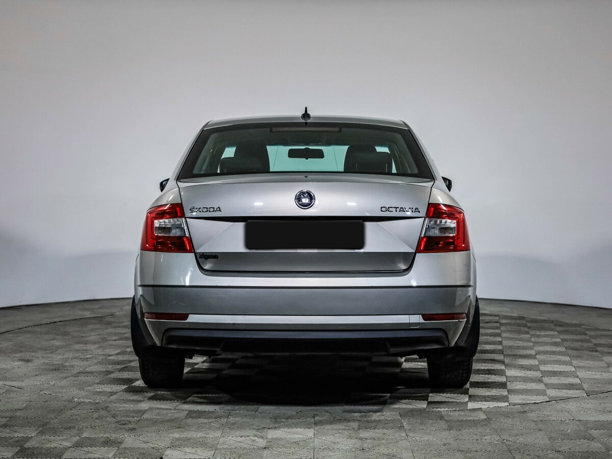 Skoda Octavia 2018 года с пробегом. Фото: #4