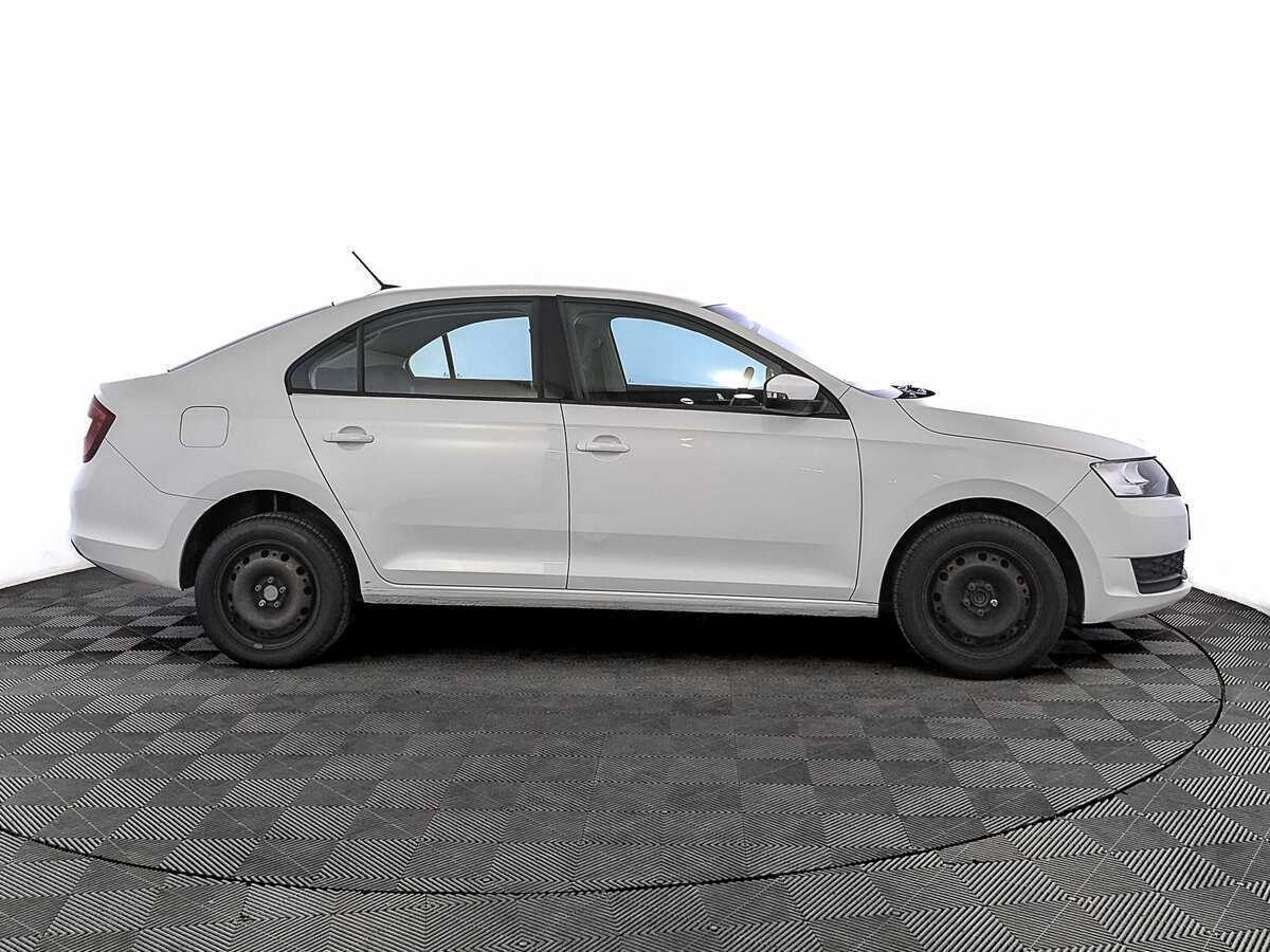 Skoda Rapid 2019 года с пробегом. Фото: #3