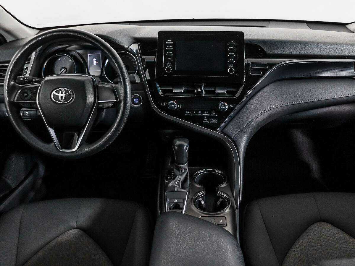 Toyota Camry 2021 года с пробегом. Фото: #12