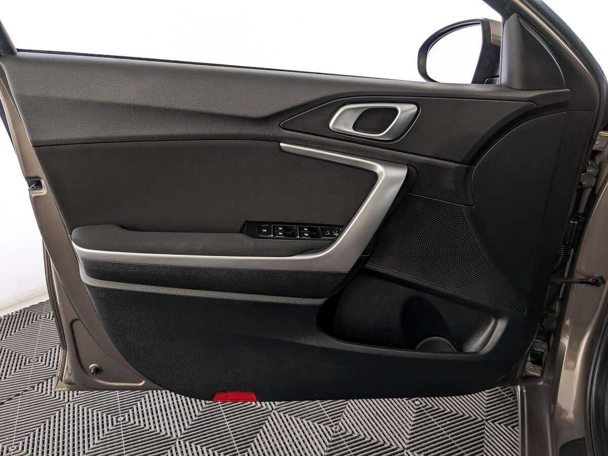 Kia Ceed 2021 года с пробегом. Фото: #14