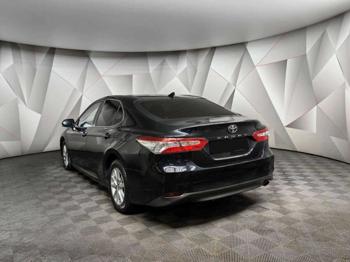 Toyota Camry 2019 года с пробегом. Фото: #3
