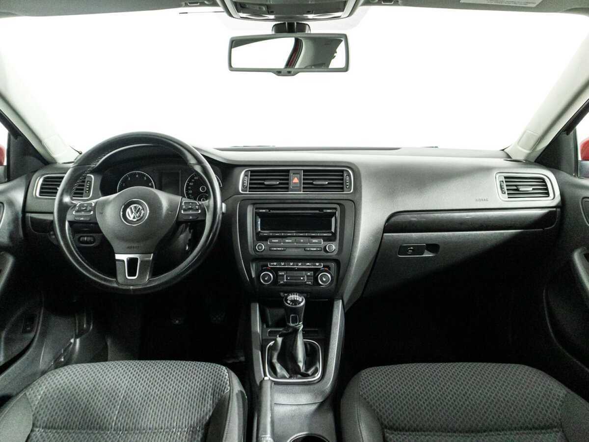 Volkswagen Jetta 2012 года с пробегом. Фото: #12