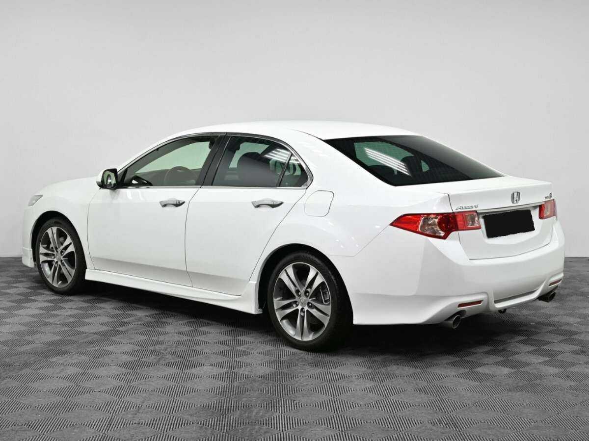 Honda Accord 2012 года с пробегом. Фото: #3