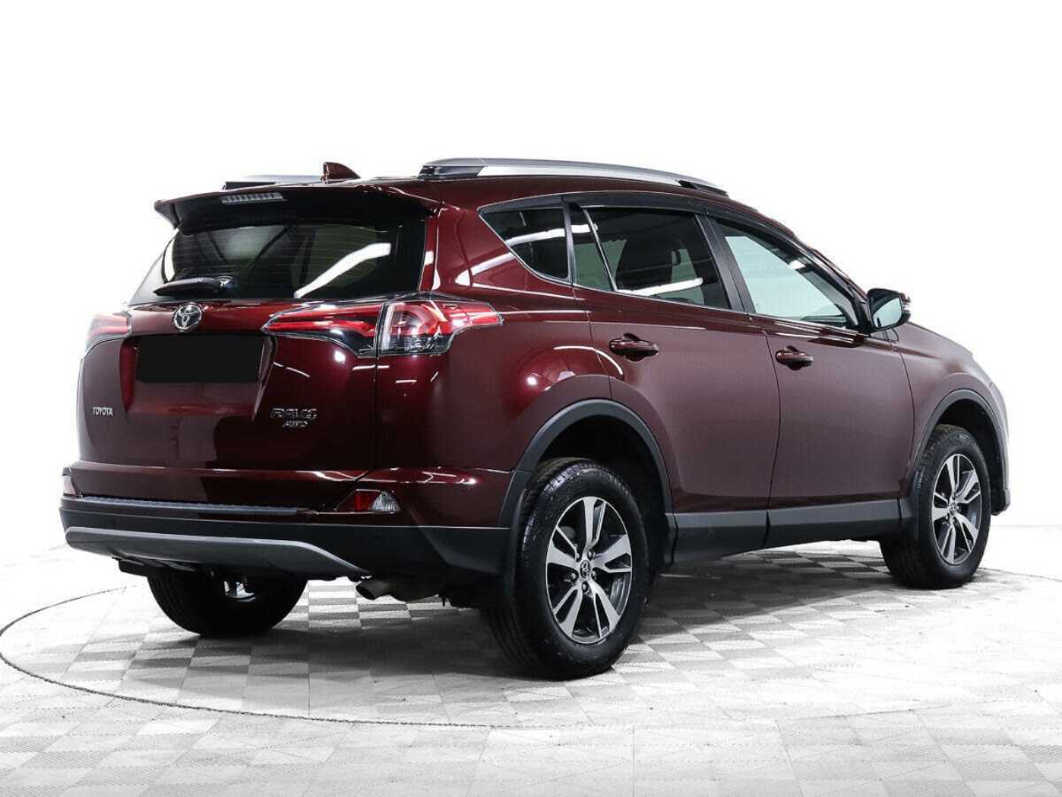 Toyota RAV4 2018 года с пробегом. Фото: #3
