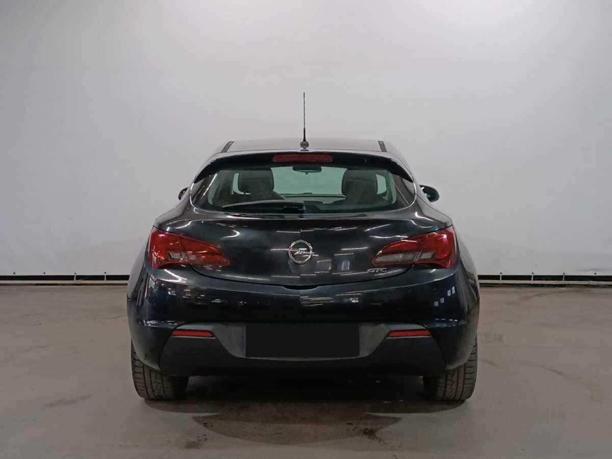 Opel Astra 2012 года с пробегом. Фото: #5