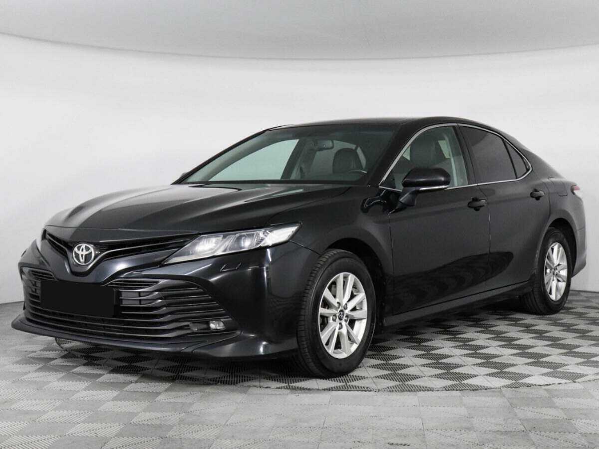Toyota Camry 2019 года с пробегом. Посмотреть фото