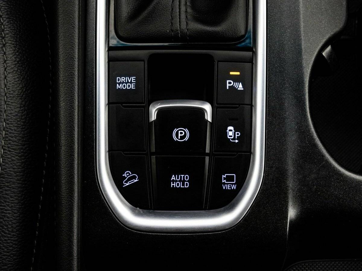 Hyundai Santa Fe 2018 года с пробегом. Фото: #12