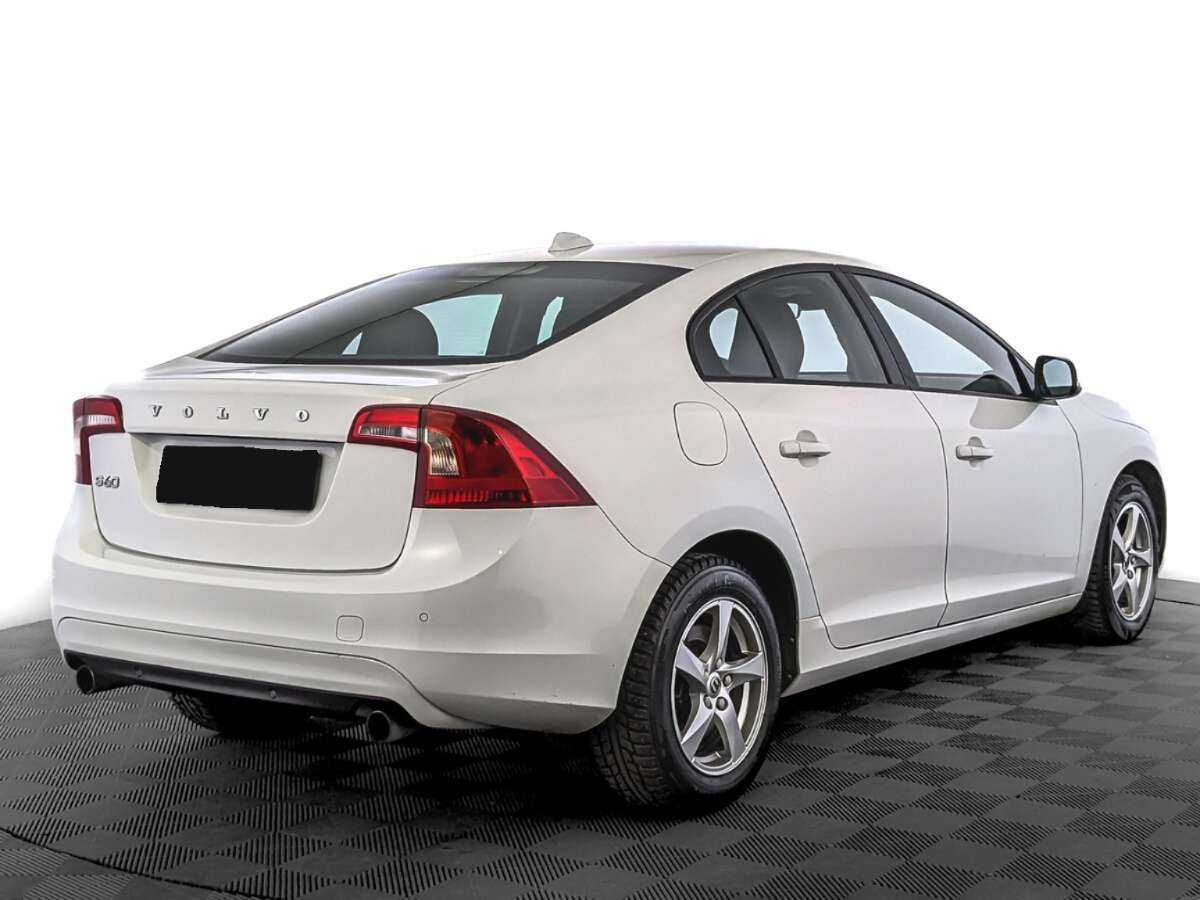 Volvo S60 2015 года с пробегом. Фото: #4