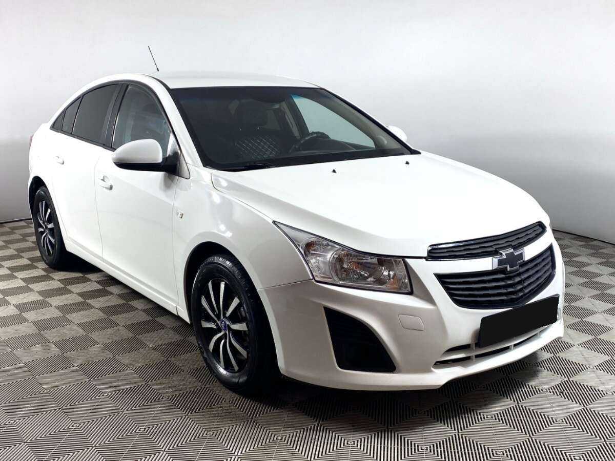 Chevrolet Cruze 2013 года с пробегом. Фото: #2