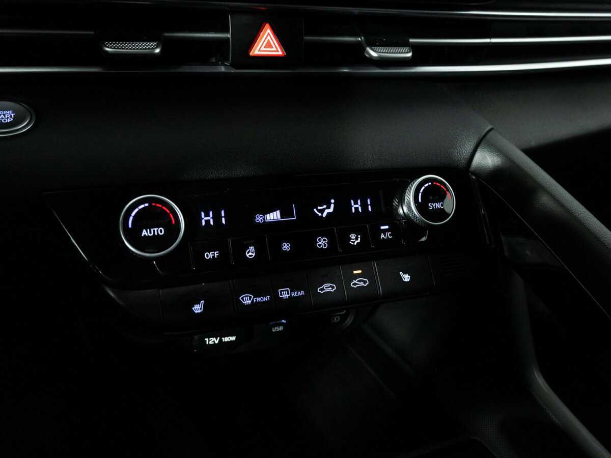 Hyundai Elantra 2021 года с пробегом. Фото: #17