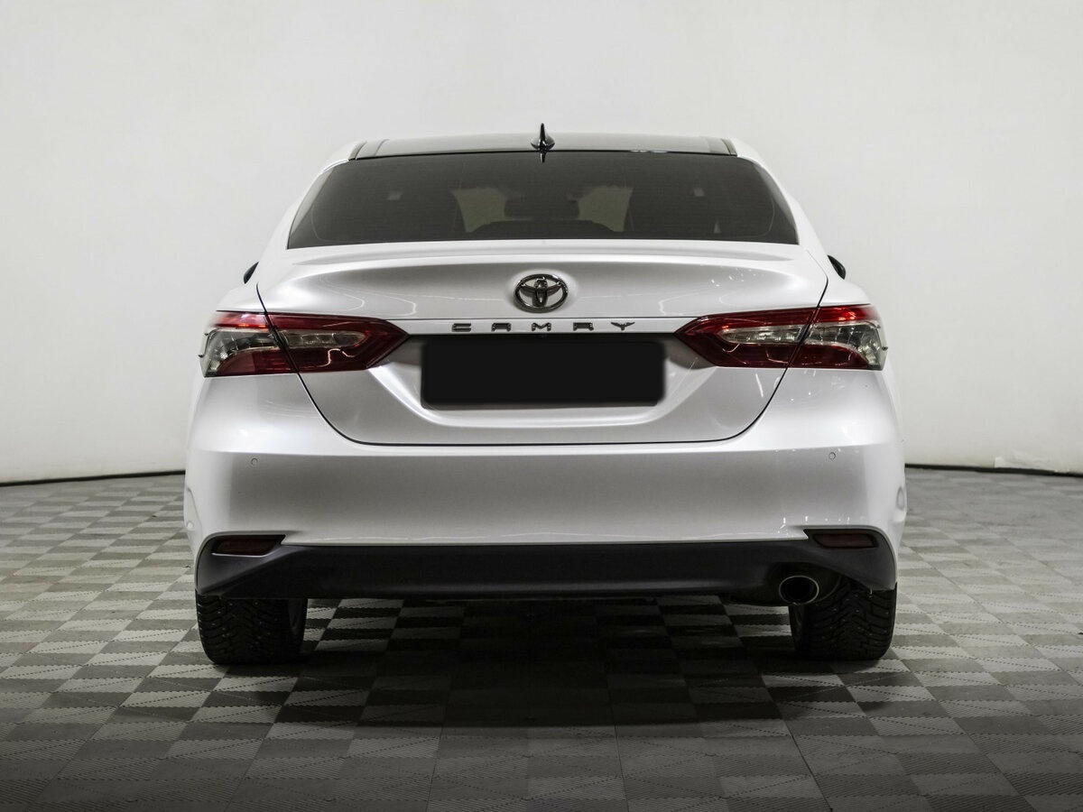 Toyota Camry 2019 года с пробегом. Фото: #5