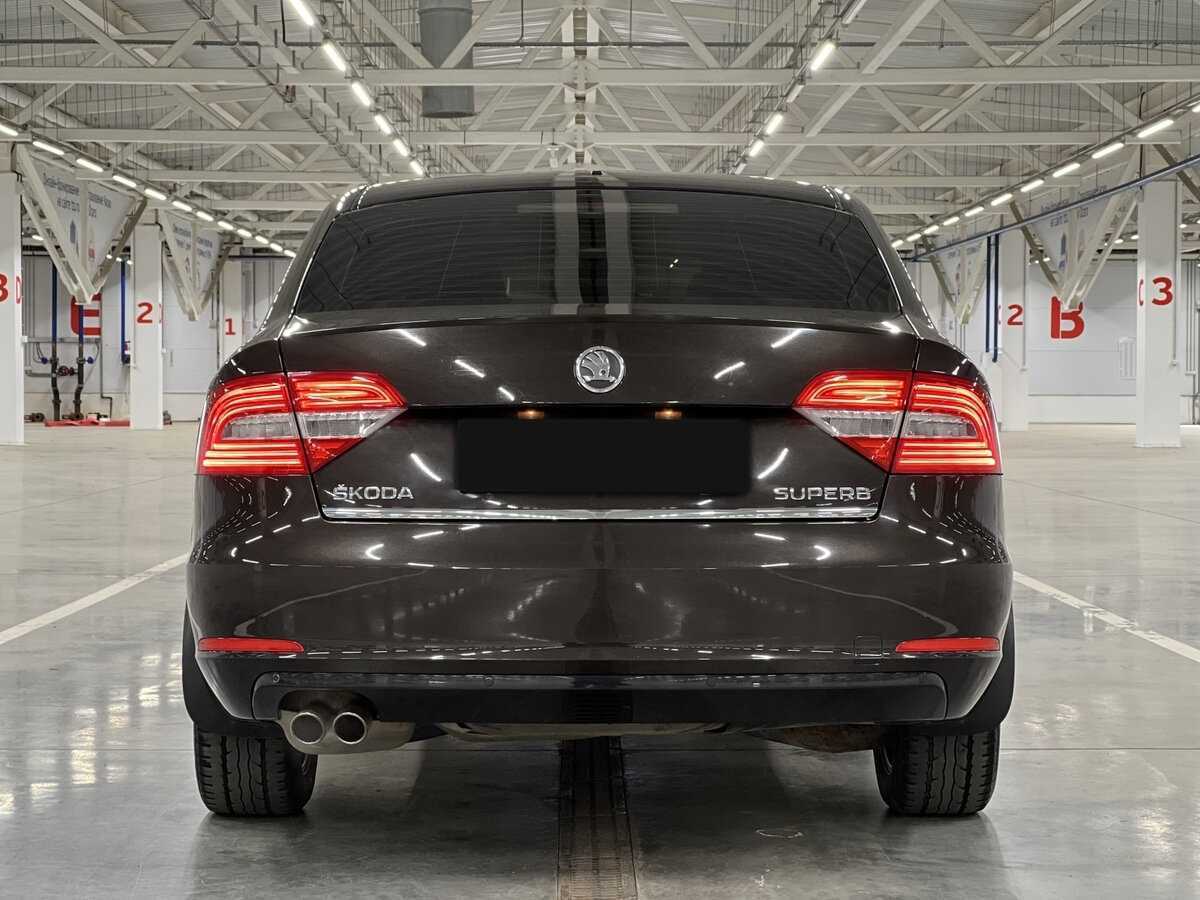 Skoda Superb 2013 года с пробегом. Фото: #5