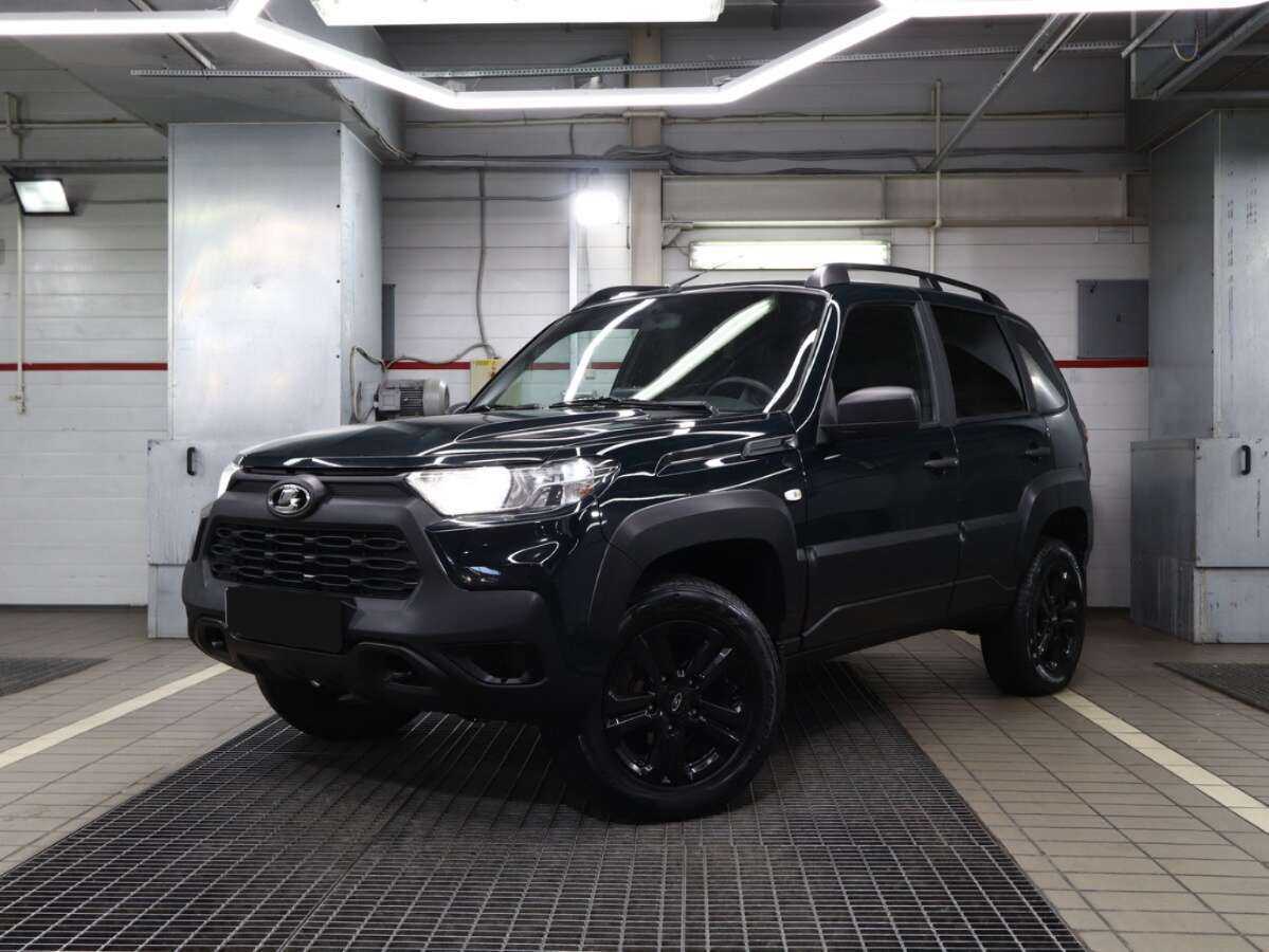 Lada (ВАЗ) Niva 2023 года с пробегом. Посмотреть фото