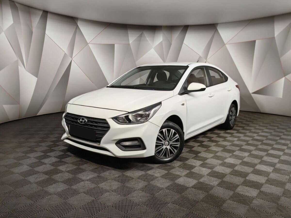 Hyundai Solaris 2019 года с пробегом. Посмотреть фото