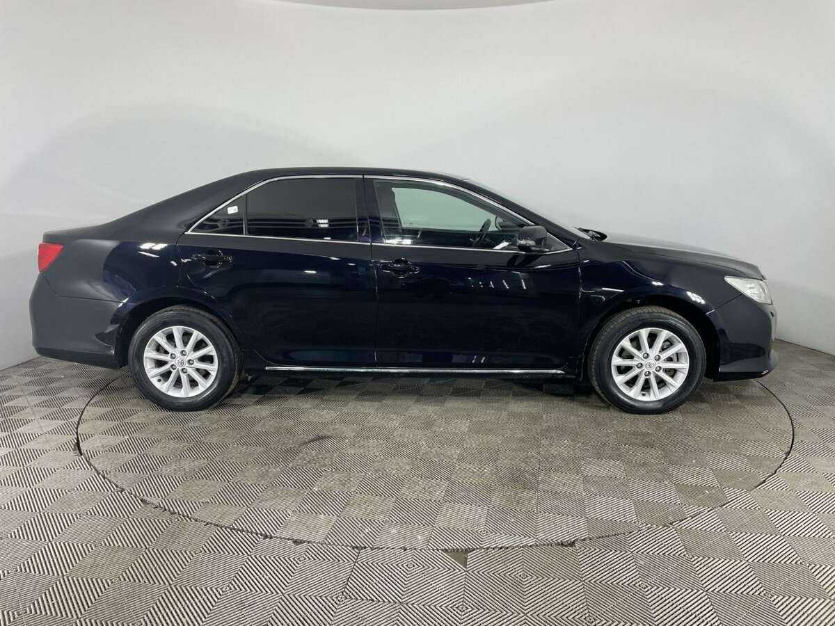 Toyota Camry 2012 года с пробегом. Фото: #3
