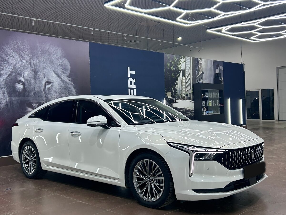 FAW Bestune B70 2023 года с пробегом. Фото: #2